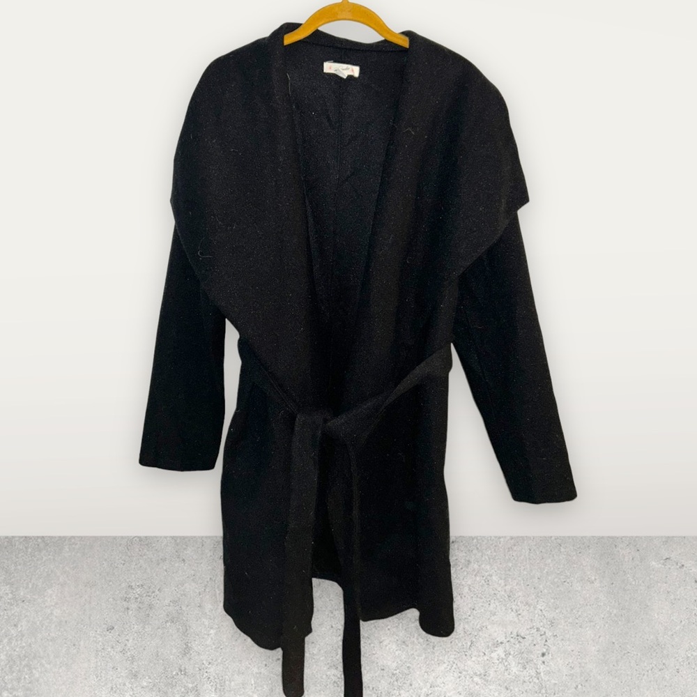 BRAND NEW! Magnolia Boutique Size Large, “Manhattan” Draped Tie Waist Black Coat